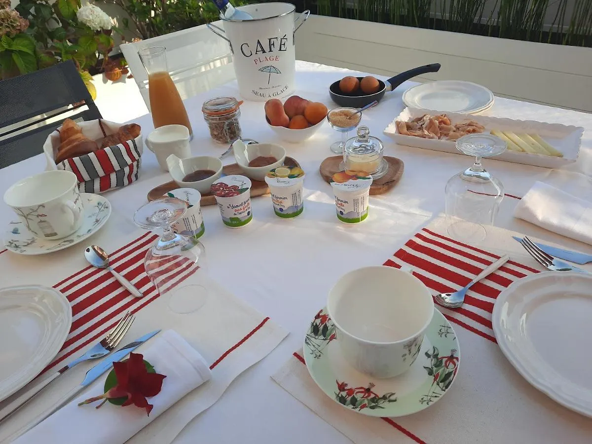 Chambres D Hotes - La Suite De Charlotte Bidart Bed and Breakfast